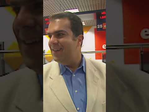 Easy Jet&#039;s Owner Pays A Visit To The Airport