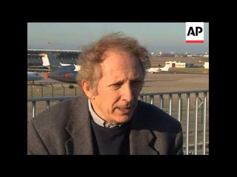 Europe reax to tighter airport security restrictions, Pakistan reax